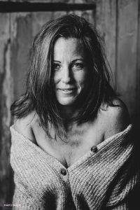 shooting photo femme ; shooting photo savoie ; shooting photo chambery ; shooting photo chambéry ; shooting photo ; shooting photo aix les bains ; shooting photo la ravoire ; seance photo ; shooting portrait ; shooting portrait savoie ; seance portrait savoie ; shooting portrait chambery ; seance portrait chambery ; shooting portrait chambéry ; shooting portrait chambéry ; photosavoie ; photo savoie ; photographe chambery ; photographe savoie ; studio photo ; portrait ; photo corporate ; photographe corporate ; shooting corporate ; photo cv ; photographe cv ; lingerie ; seance lingerie ; shooting lingerie ; boudoir ; glamour ; seance glamour ; shooting glamour ; shooting lingerie chambery ; shooting lingerie chambéry ; bon cadeau shooting photo chambery ; bon cadeau shooting photo savoie